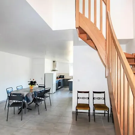 3 Bedroom In Holiday home